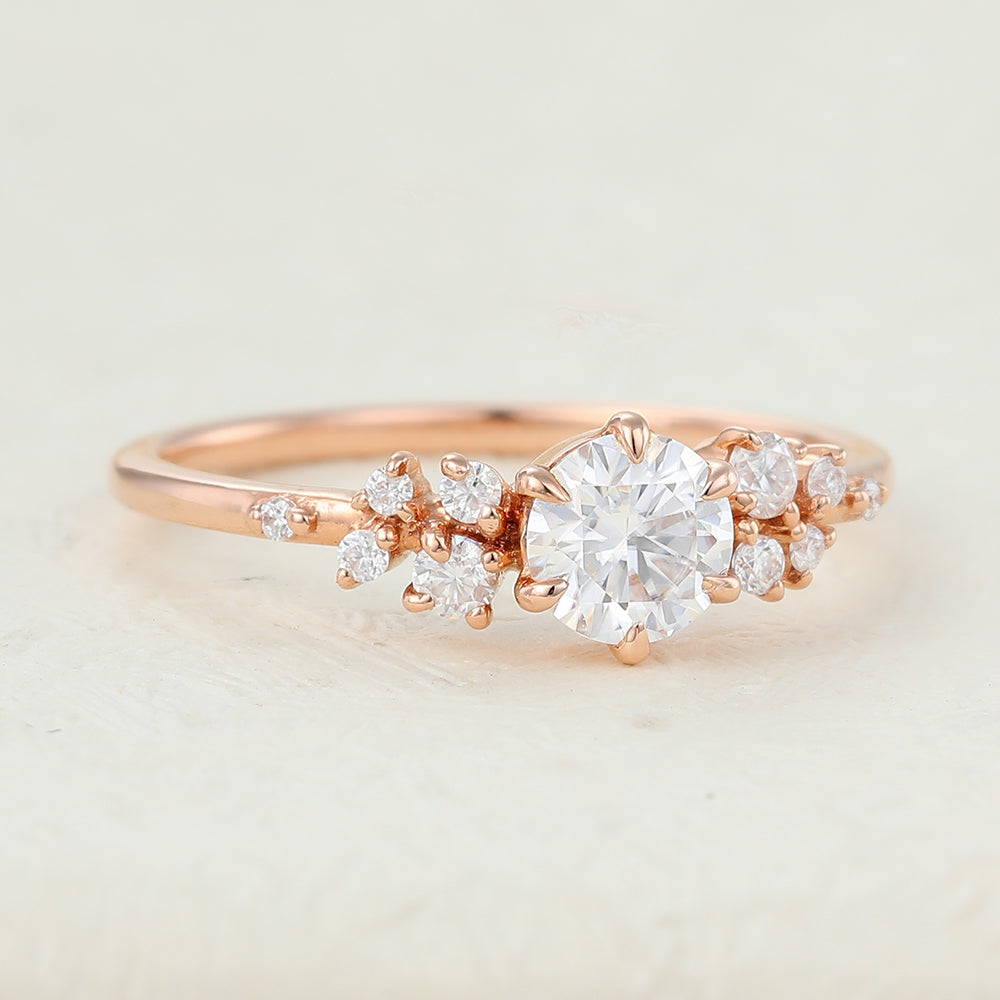 0.41 CT Round Cluster Moissanite Engagement Ring