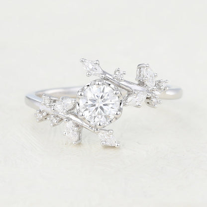 0.41 CT Round Cluster Moissanite Engagement Ring