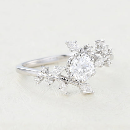 0.41 CT Round Cluster Moissanite Engagement Ring